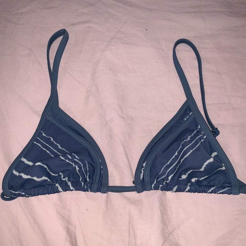Blue and white bikini top!